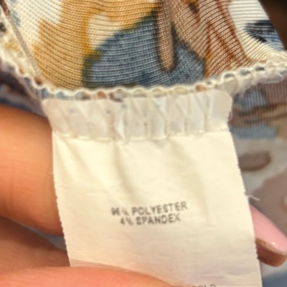 Cocomo Woman Sleeveless V Neck 3/4 Button Down Blouse - Picture 6 of 6